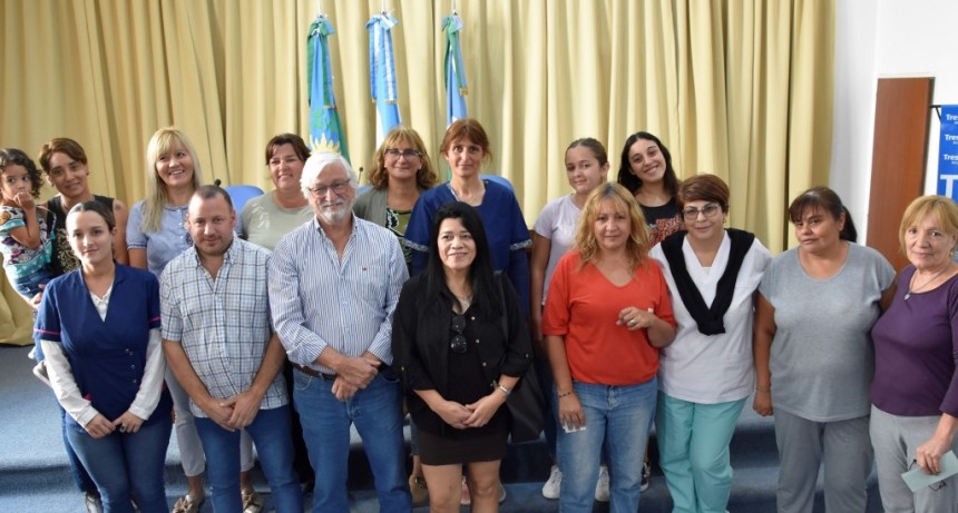 SE ENTREGARON NUEVAS BECAS PARA ESTUDIANTES TRESLOMENSES