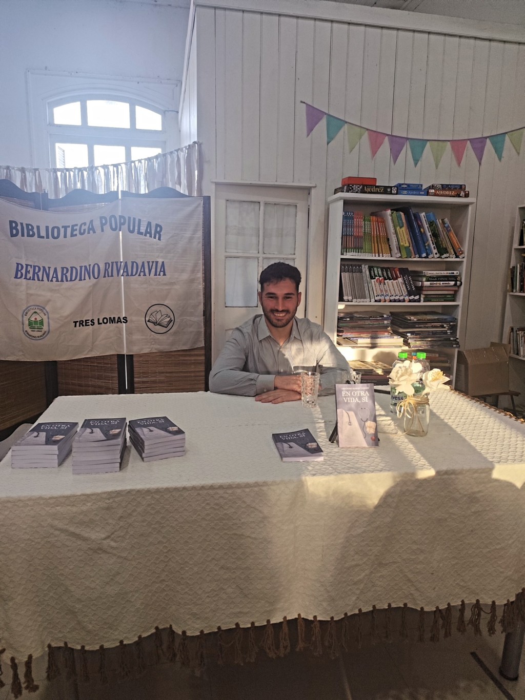 Ger&oacute;nimo Robert present&oacute; en Tres Lomas su libro "En otra vida, s&iacute;"