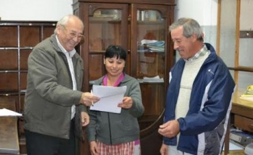 ENTREGAN IMPORTANTE SUBSIDIO AL CLUB PEDRO MARIA MORENO