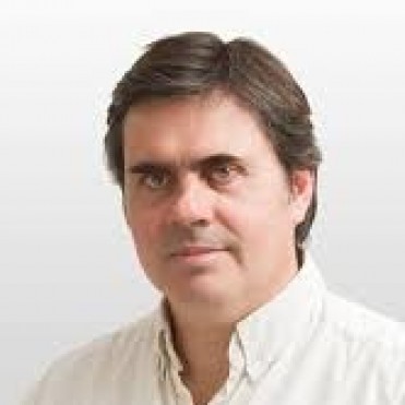 UN VECINO ENCONTRO UNA BILLETERA CON DINERO Y CHEQUES Y SE LA DEVOLVIO A SU DUEÑO