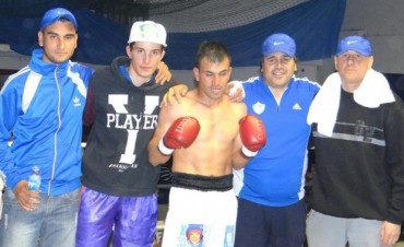 LUCAS SANDOVAL PROGRAMA SU PRIMERA PELEA PROFESIONAL. LO CONFIRMO EL PSICOLOGO CARLOS GONZALEZ