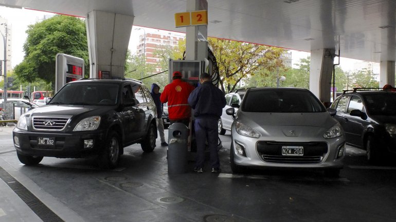 Vuelve a aumentar el precio de la nafta