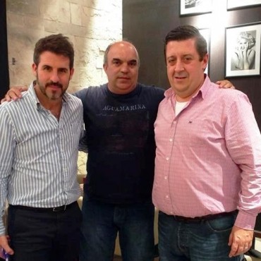 NÉSTOR ÁLVAREZ JUNTO A AUTORIDADES DE LA PROVINCIA