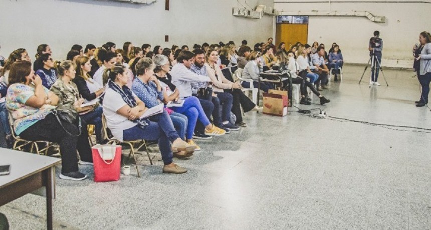 BUENA CONCURRENCIA A LA JORNADA SOBRE DISLEXIA