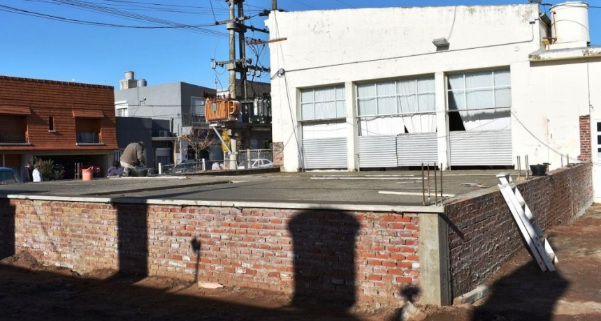 AVANZAN LAS OBRAS EN TRES LOMAS 