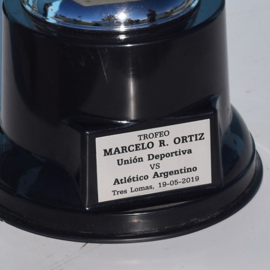 EMPATE EN EL CLASICO TRESLOMENSE. GANO JUVENTUD Y SIGUE ARRIBA.