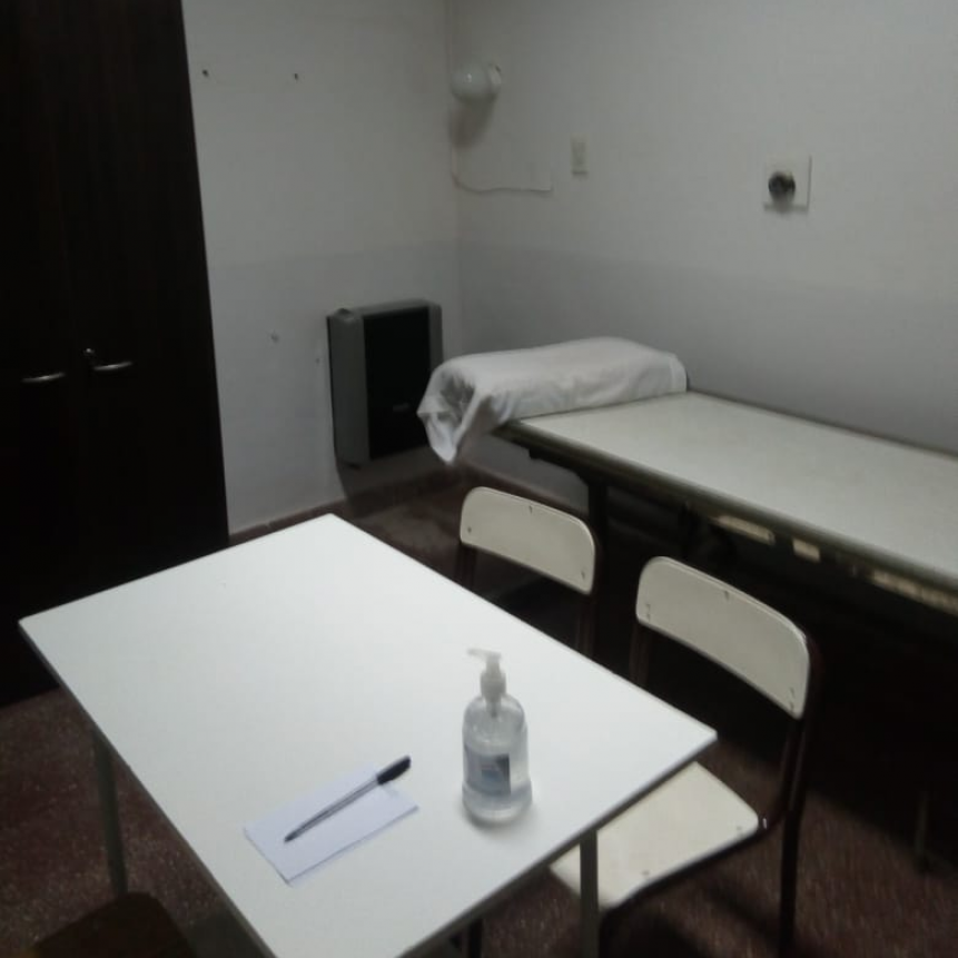 TRABAJOS DE REMODELACIÓN EN EL CAPS DE QUENUMÁ