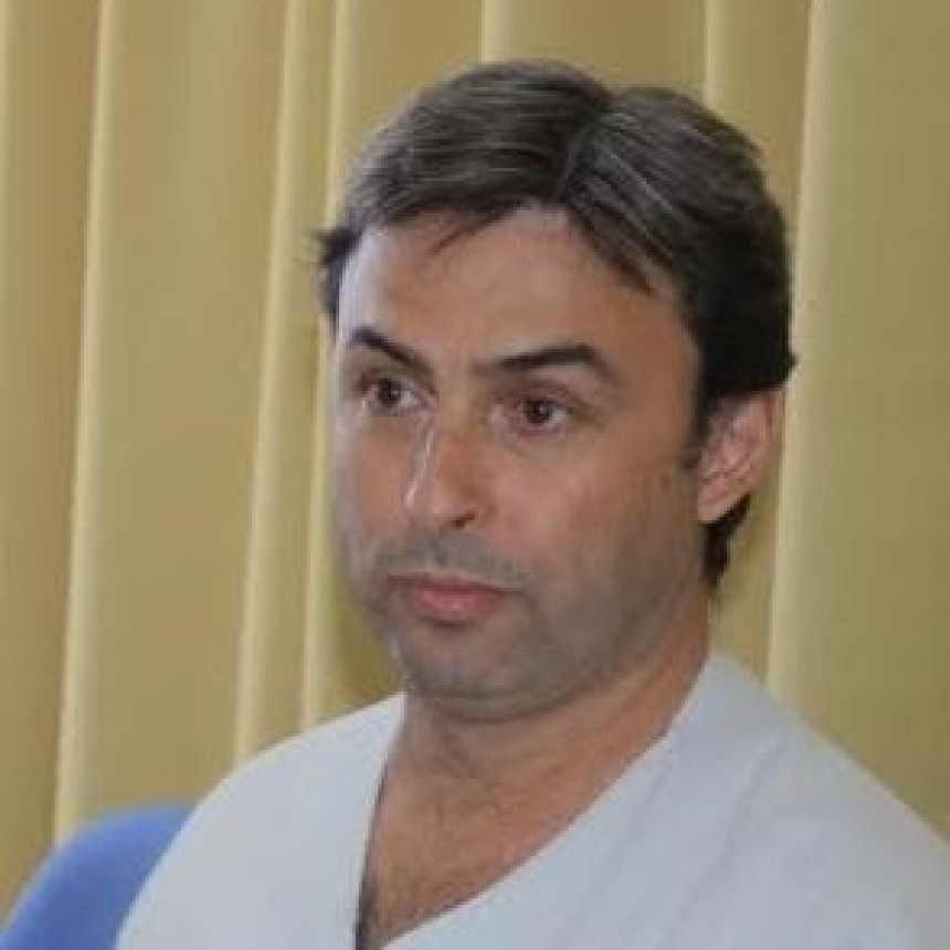 DR. MARCH: “SI ES POSITIVO VAMOS A SER MAS FIRMES CON LOS CONTACTOS DEL FAMILIAR”