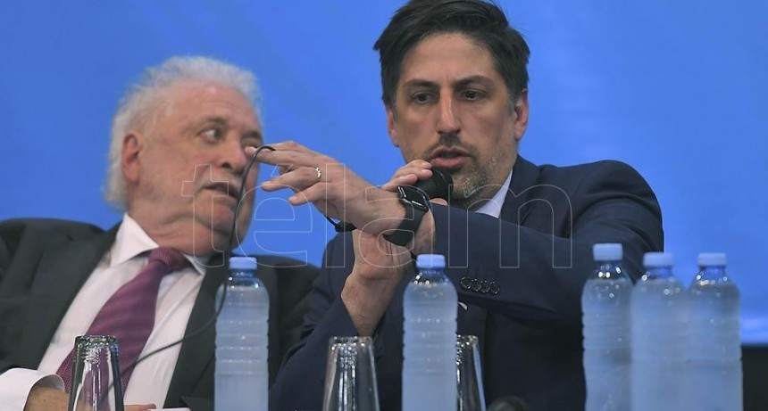 El Gobierno analiza autorizar las clases en las provincias sin casos 