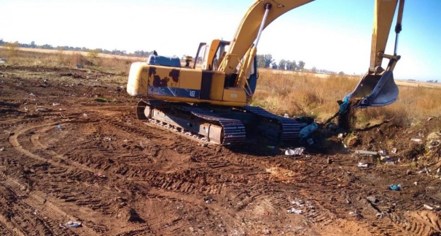 LIMPIEZA EN EL BASURERO MUNICIPAL