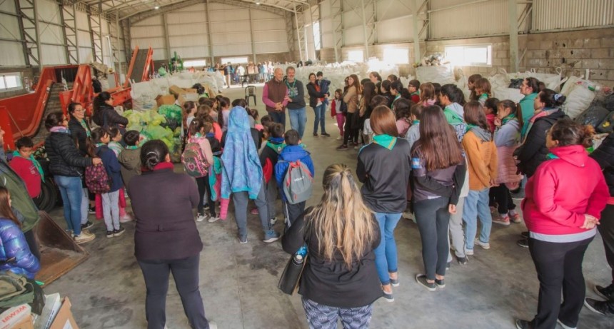 LA PLANTA DE RSU ABRIÓ SUS PUERTAS A LA COMUNIDAD