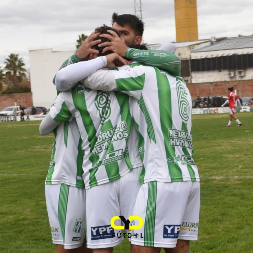 JORGE NEWBERY SE AFIANZA EN LO MÁS ALTO