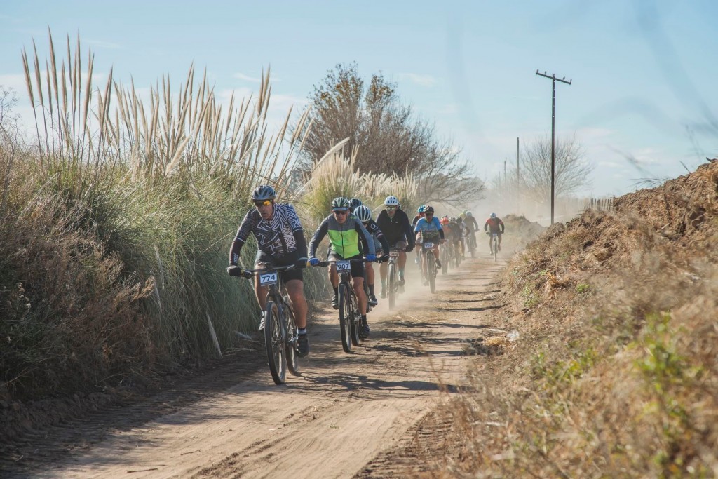 25 DE MAYO: ACTO PROTOCOLAR Y RURAL BIKE