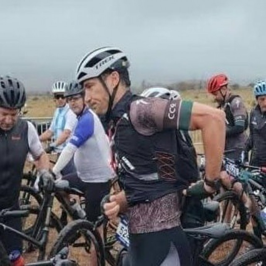 CICLISTAS TRESLOMENSES EN EL DESAFIO DEL RIO PINTO