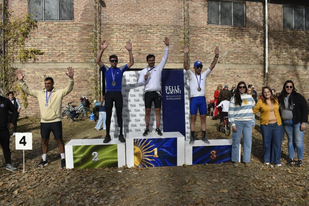 Ciclistas treslomenses participaron de la primera fecha del campeonato Rural Bike 6 Ciudades