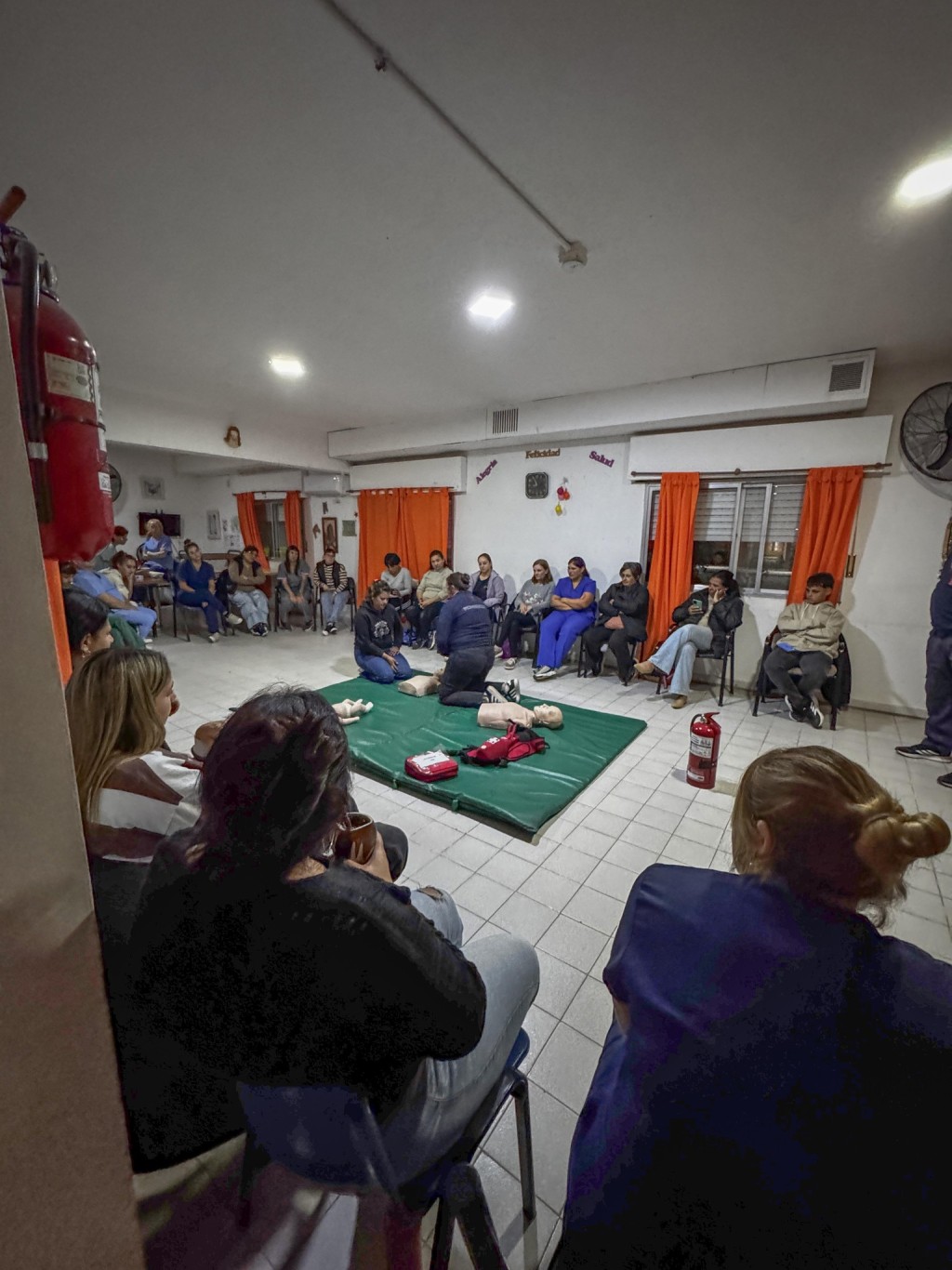 Capacitaci&oacute;n en RCP en los Hogares Municipales
