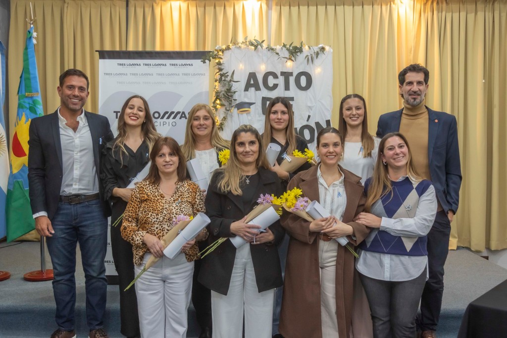 Se realiz&oacute; el acto de colaci&oacute;n de la Diplomatura en Gesti&oacute;n de PyMEs y Empresas Familiares