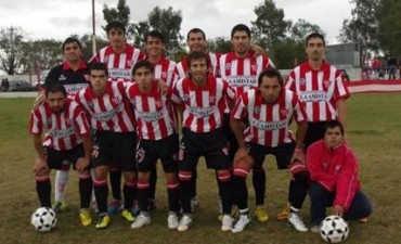 UNION DE TRES LOMAS, JORGE NEWBERY Y SALAZAR F. C. GANARON Y NO AFLOJAN