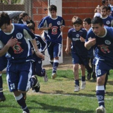 UNION LE GANO A JUVENTUD Y ESTIRO LA DIFERENCIA