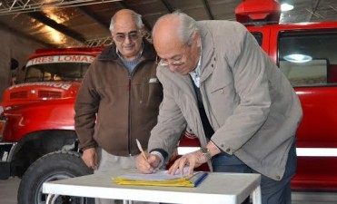BOMBEROS RECIBIÓ IMPORTANTE DOCUMENTACIÓN