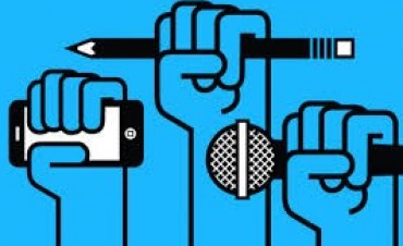 NESTOR ALVAREZ AGASAJA A LA PRENSA EN SU DIA