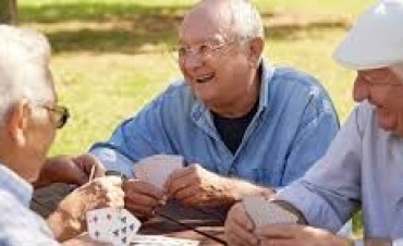 PONEN EN MARCHA EL PROGRAMA 'ABUELOS DEL BICENTENARIO'