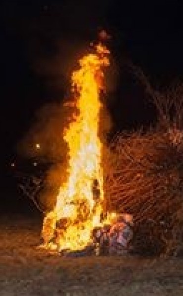 GUAMINÍ SINTIÓ EL CALOR DE LA FOGATA DE SAN PEDRO Y SAN PABLO