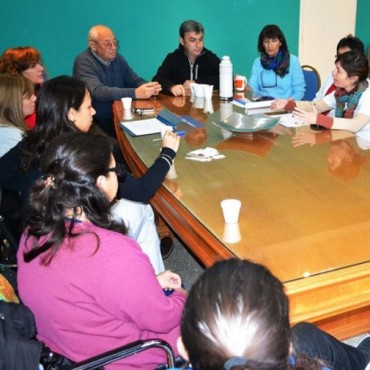 EL INTENDENTE SE REUNIÓ CON EL EQUIPO COMUNITARIO 