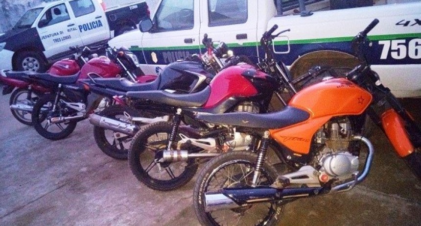 SECUESTRAN MOTOCICLETAS POR INFRACCIONES DE TRANSITO