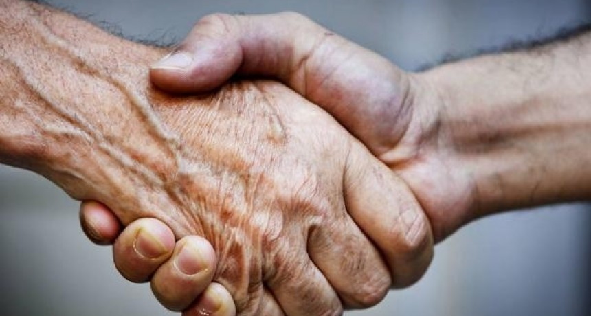 ACUERDO EN EL OFICIALISMO LOCAL: ALVAREZ CANDIDATO A INTENDENTE. JORGE CARRERA SERA EL PRIMER CONCEJAL Y GILDA RODRIGUEZ LA CONSEJERA ESCOLAR.