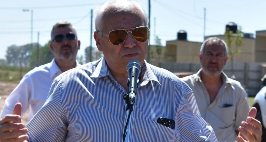 EL INTENDENTE ALVAREZ ANUNCIO LA LISTA DE 