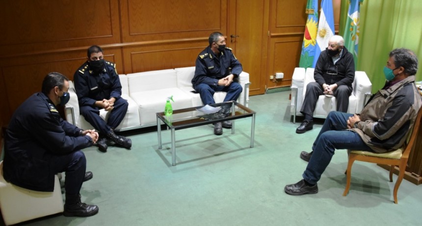 EL INTENDENTE RECIBIÓ A AUTORIDADES POLICIALES