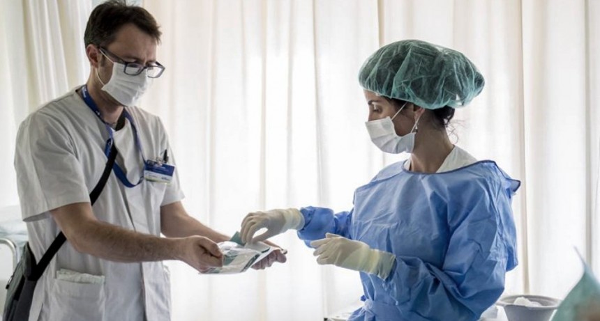 El Gobierno pone en marcha un plan nacional de cuidado de trabajadores de la salud