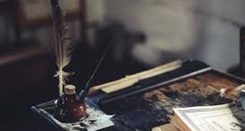 LA BIBLIOTECA ELABORÓ UNA MUESTRA POR EL 117° ANIVERSARIO DE SALLIQUELÓ