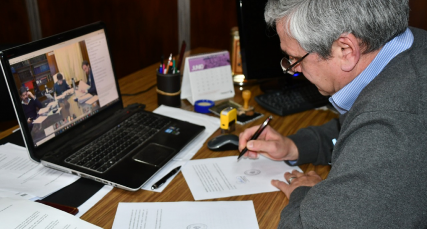 MEDIANTE VIDEOLLAMADA, NOSETTI FIRMÓ EL ACUERDO DE ASISTENCIA FINANCIERA CON LA PROVINCIA