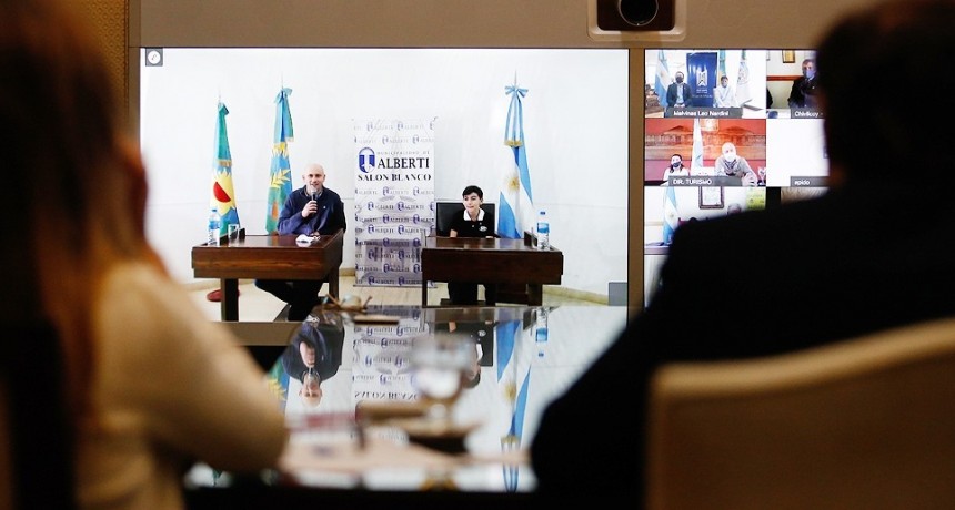 Kicillof conmemoró el Día de la Bandera con un encuentro virtual con alumnos 