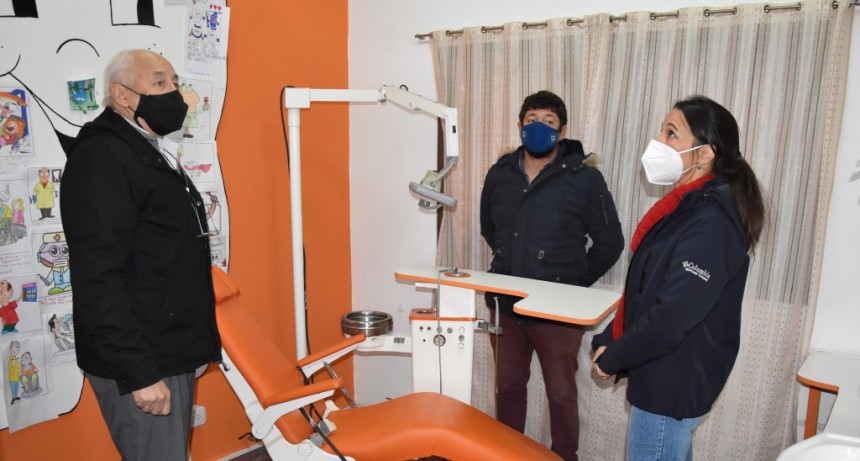 CENTROS DE ATENCIÓN PRIMARIA DE SALUD EN TRES LOMAS E INGENIERO THOMPSON