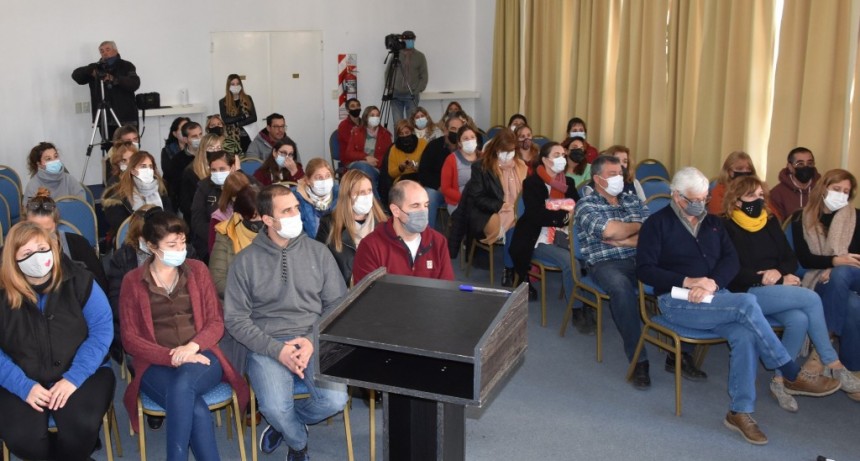 EL FOMUPIE REPARTIÓ MÁS DE $400.000 A INSTITUCIONES EDUCATIVAS DEL DISTRITO