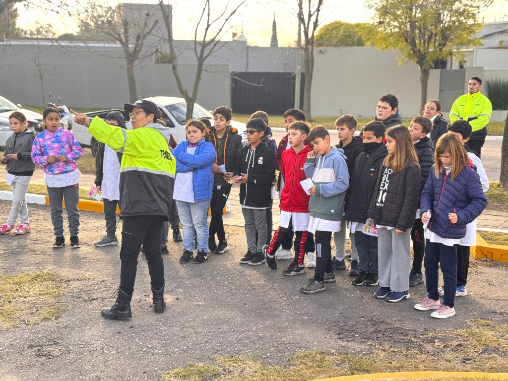 CHARLAS SOBRE SEGURIDAD VIAL PARA ESTABLECIMIENTOS EDUCATIVOS