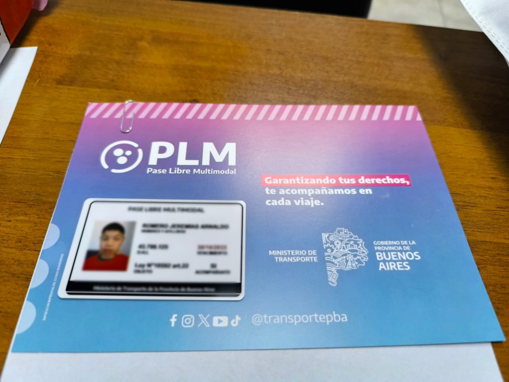 ENTREGA DE NUEVOS PASES LIBRES MULTIMODALES PARA PERSONAS CON DISCAPACIDAD