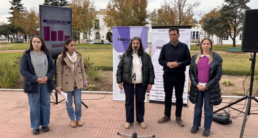 NI UNA MENOS: MUESTRA REFLEXIVA EN LA PLAZA PRINCIPAL