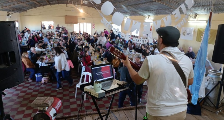 SE REALIZÓ LA 1° FIESTA DEL DULCE DE LECHE EN LA ESCUELA N°7 EX 16 