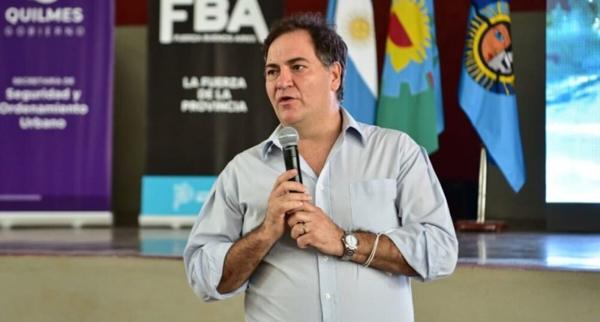LLEGADA DEL MINISTRO DE SEGURIDAD DE LA PROVINCIA A TRES LOMAS