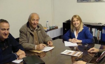 EL INTENDENTE REALIZO GESTIONES EN LA PLATA Y BUENOS AIRES