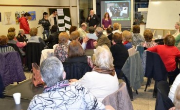COMENZO EL PROGRAMA 'ABUELOS EN EL BICENTENARIO'