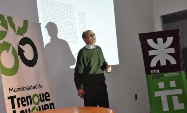 MARCELO FERREYRA OFRECIÓ LA CHARLA 'LA REVOLUCIÓN DIGITAL'