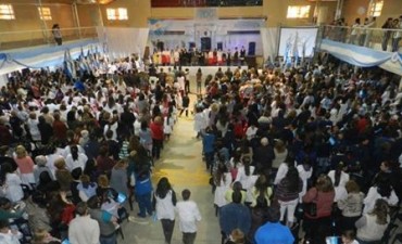 CON UN EMOTIVO ACTO, EL DISTRITO DE GUAMINÍ FESTEJÓ EL BICENTENARIO DE LA INDEPENDENCIA