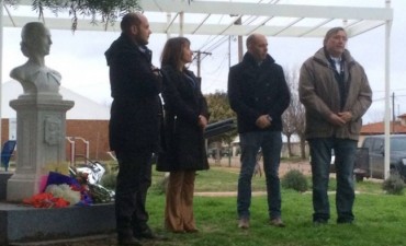 DIRIGENTES DEL FRENTE RENOVADOR RECORDARON A EVITA E INAUGURARON LOCAL PARTIDARIO