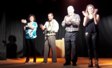 COMENZO JULIO TEATRAL CON UNA SALA LLENA DE PUBLICO