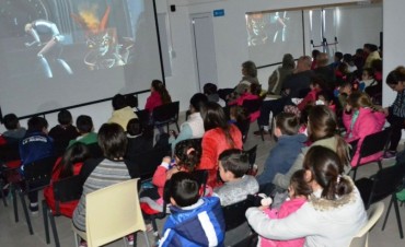 EMPEZÓ EL CICLO “CINE EN TU BARRIO”